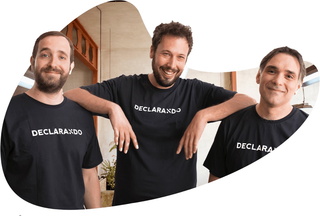 El equipo de Declarando simbolizando que sí te entienden