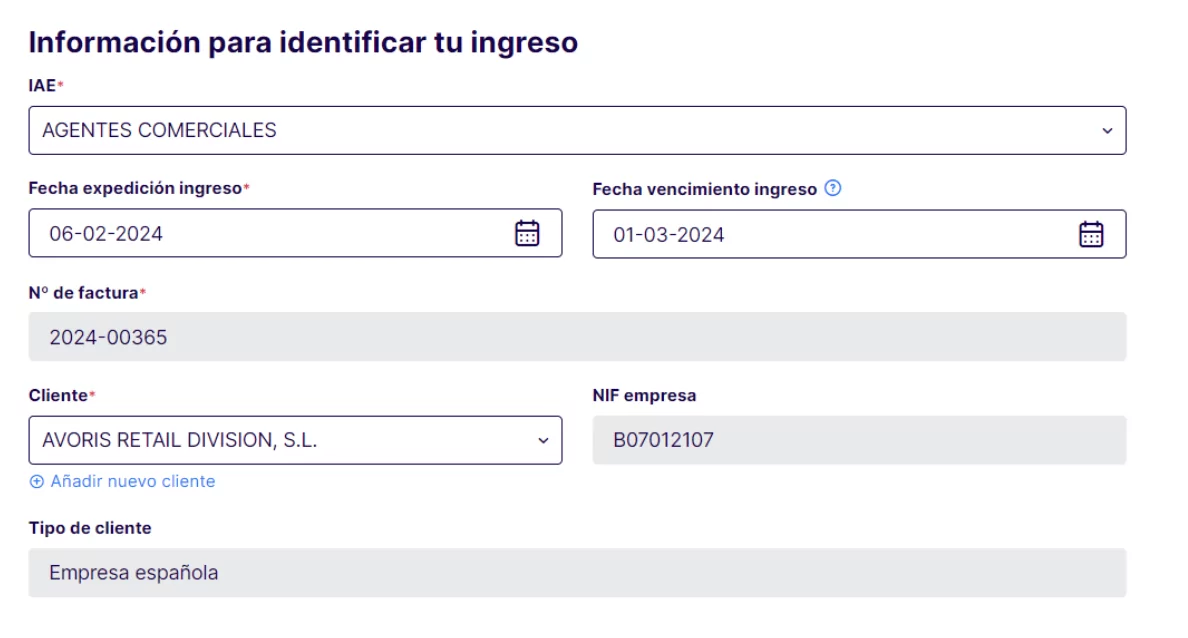 Primer paso de cómo hacer una factura electrónica: formulario en el que se ve el número de factura y la fecha de facturación